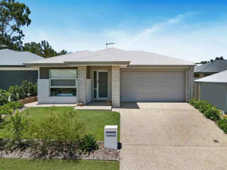 Stunning Near-New Modern Family Home in Prime Jimboomba Location - Perfect Investment!