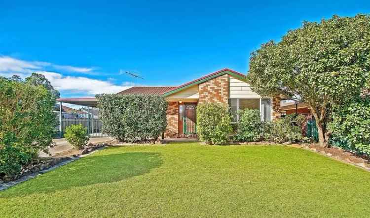 For Lease Family Home in Bligh Park with Spacious Backyard and Air Conditioning