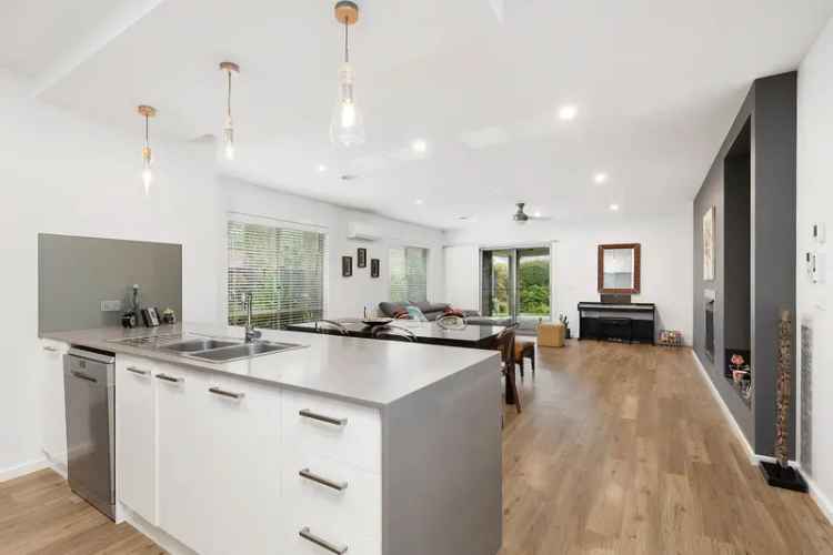 Rent High End Family Home in Insignia Estate with Modern Features