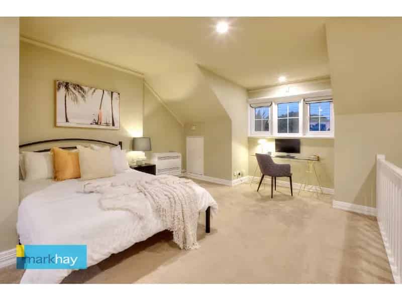 Dream Location Opposite Hyde Park!