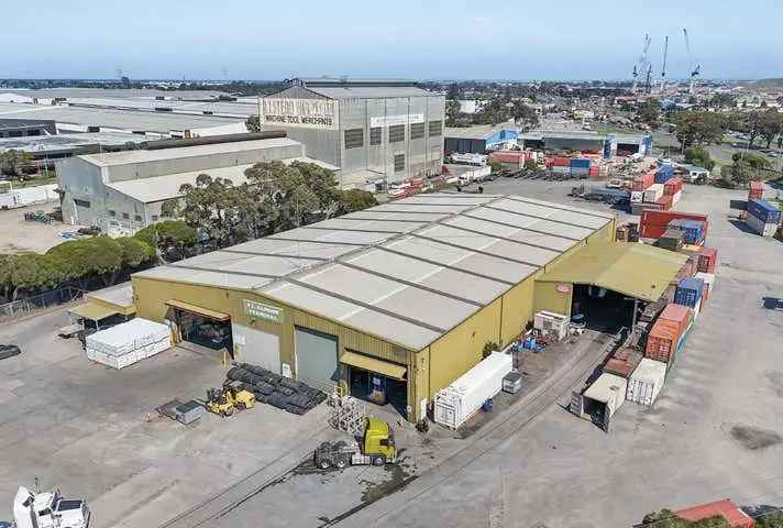 FOR SALE OR LEASE | LOW SITE COVERAGE ASSET | STRATEGIC INNER WEST LOCATION