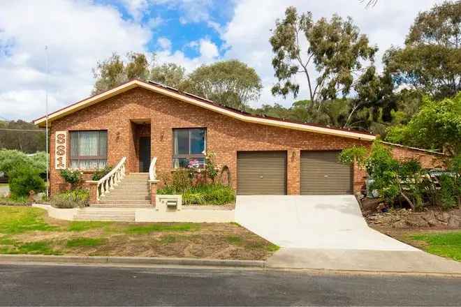 House For Sale in Albury, New South Wales