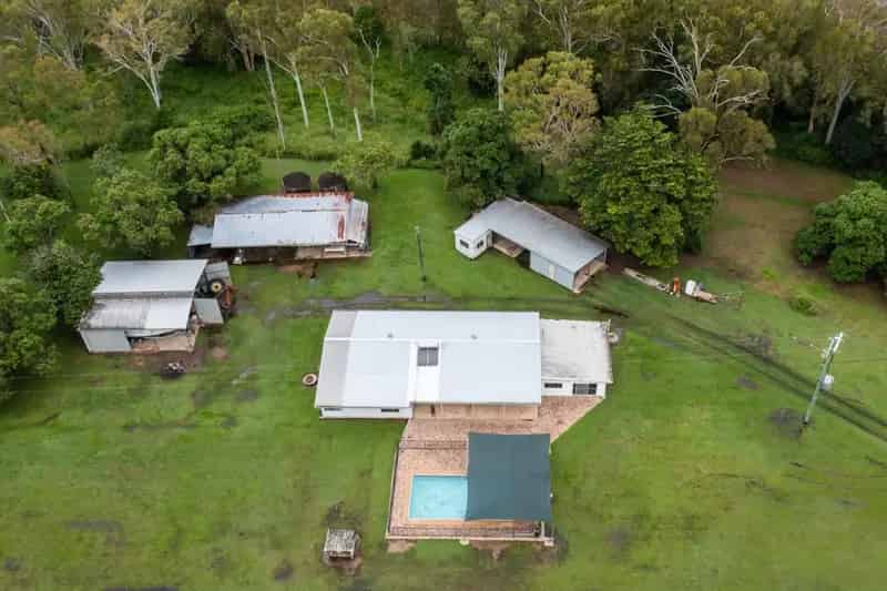 UNDER CONTRACT by Lynne Erricker - Do You Want Space, Privacy And Peace?