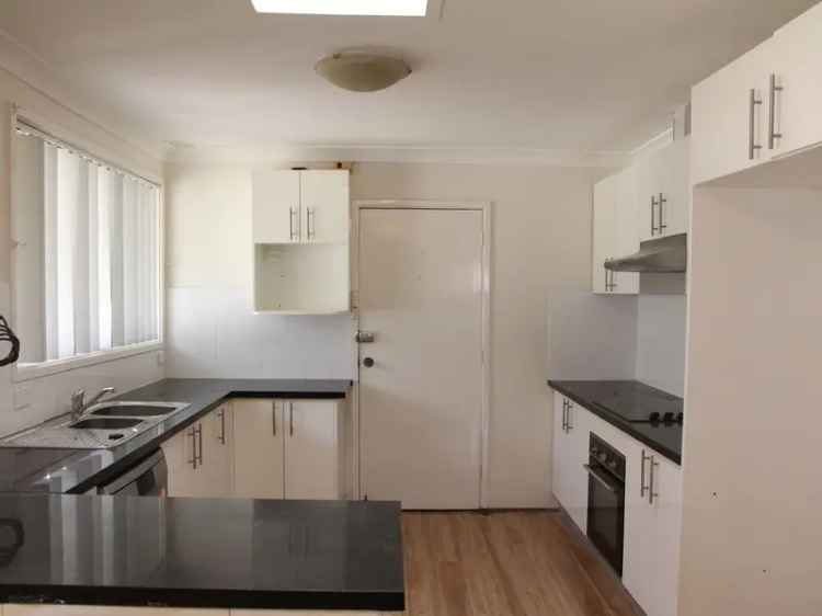 3 rooms house of 192 m² in Sydney