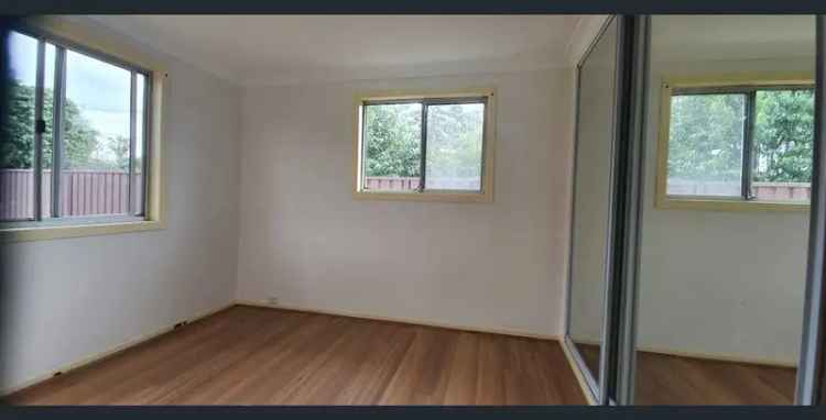 3 rooms house of 193 m² in Sydney