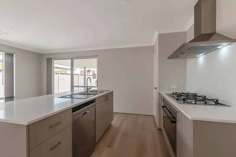Brand New 4 x 2 Family Home in Karnup