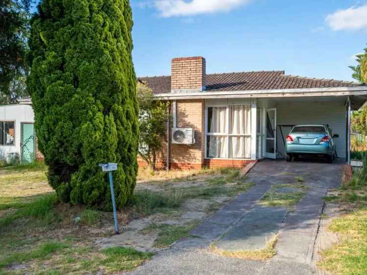 3 Bed Maddington Home Large Block Investment Opportunity