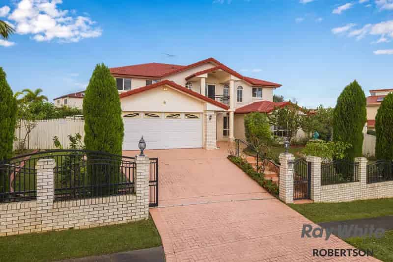 Grand Executive Home in Stretton - Space, Style, and Superb Family Living