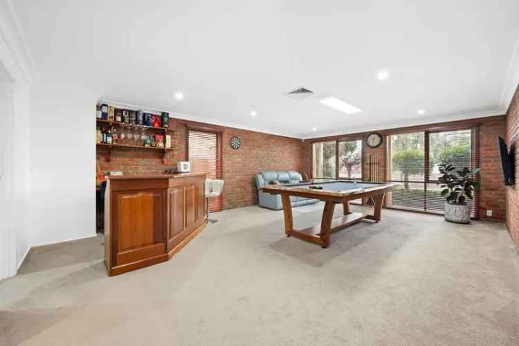 Luxurious Family Living with Lake Views in Rowville