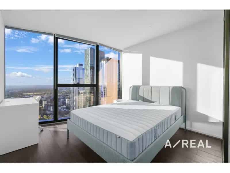 Fully Furnished 3-Bedroom Apartment In The Heart Of Melbourne – Uno Apartments
