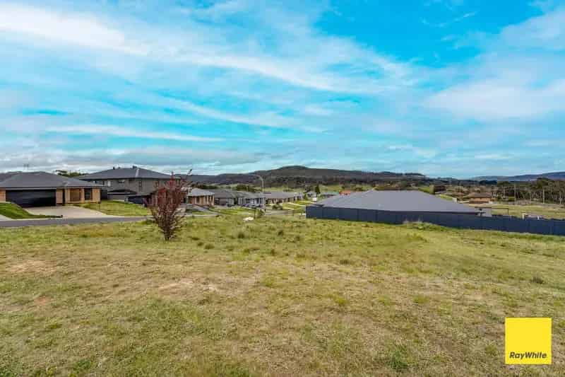 Buy Land Corner Block in Wallerawang with Scenic Surroundings