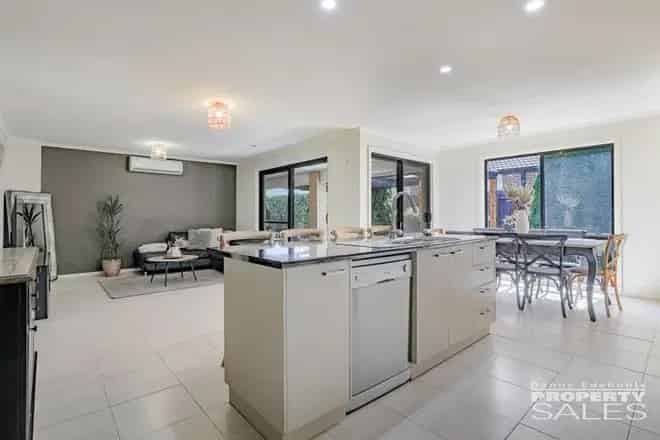 House For Sale , 6, Crombe Court, City of Latrobe, Victoria