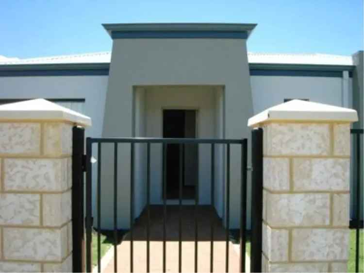 House For Rent in Port Denison, Western Australia