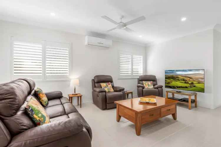 Modern Low-Set Family Home in Wynnum North