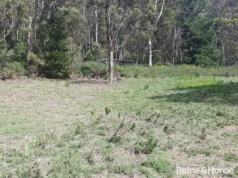 Build Your Dream House on Pristine Land Near D'Entrecasteaux Channel