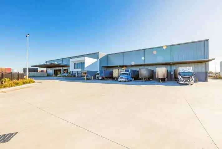 Acacia Ridge Warehouse For Lease - Heavy Duty Container Rated Hardstand