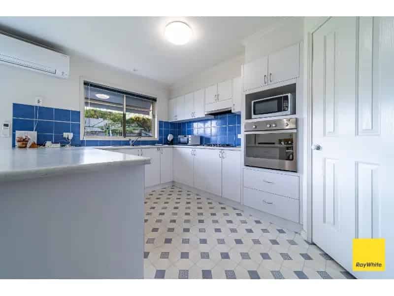 Cozy Home In Great Location!