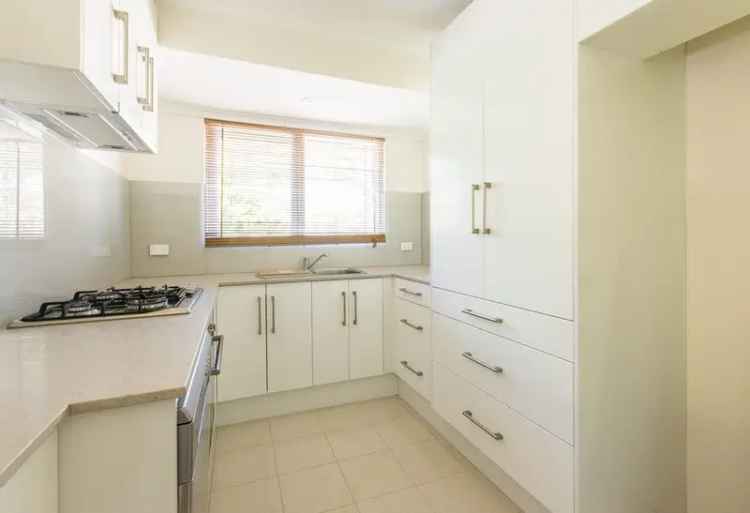 3 Bedroom 2 Bathroom House 98m² Adelaide