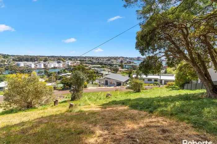 Land For Sale in Devonport, Tasmania