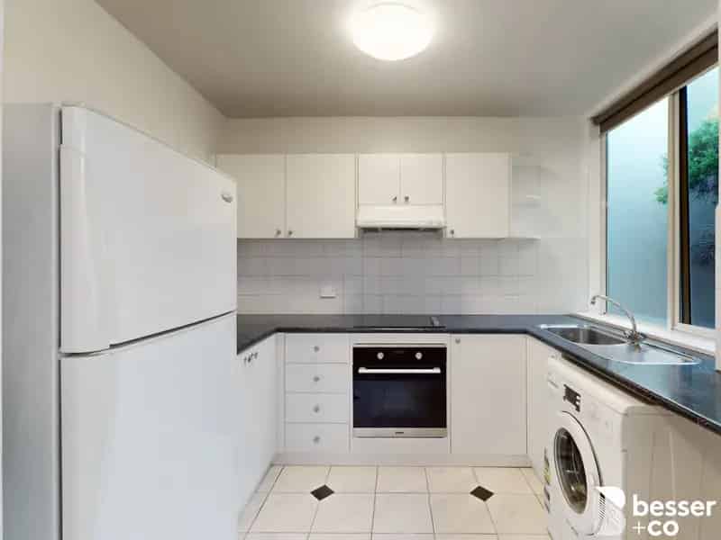 1 room apartment of 174 m² in Melbourne