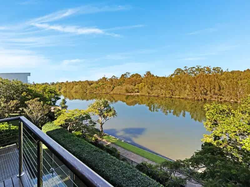 Real Estate For Lease - 5030 Emerald Island Drive - Carrara , QLD