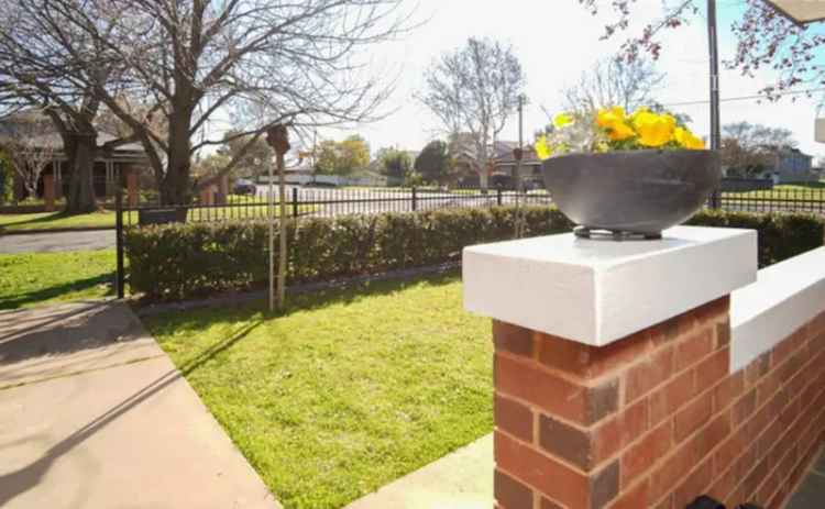 House For Rent in Wagga Wagga City Council, New South Wales