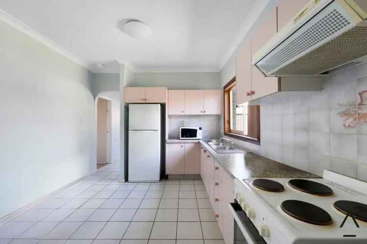 1 Bedroom Granny Flat Hoxton Park NSW