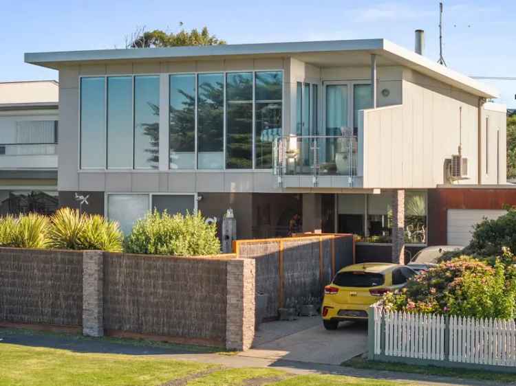 Buy house in Kilcunda with ocean views and spacious design