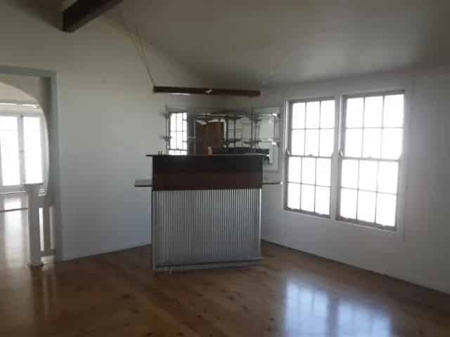 FAMILY HOME - GREAT LOCATION