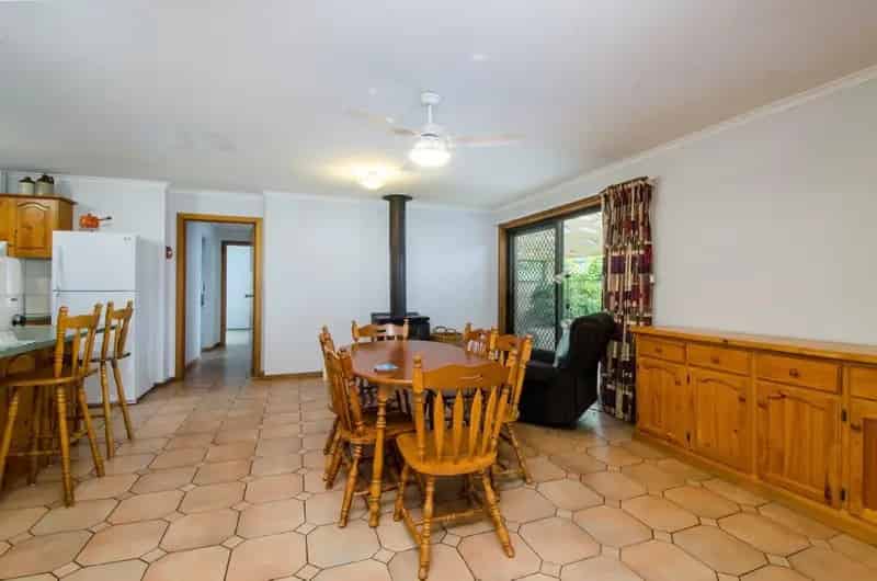 Buy house in beachside location with 3-4 bedrooms and garden shed