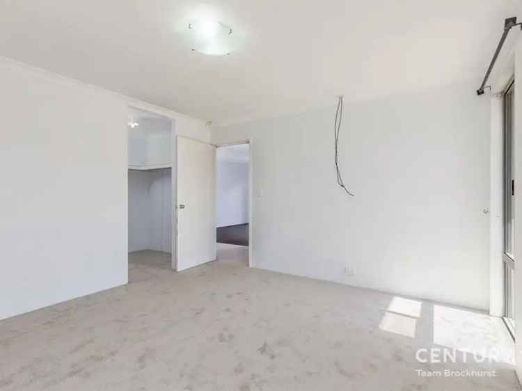 House For Rent in City of Cockburn, Western Australia