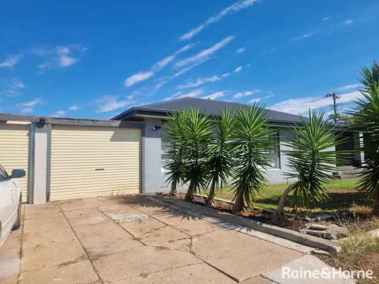 House For Rent in Wagga Wagga City Council, New South Wales