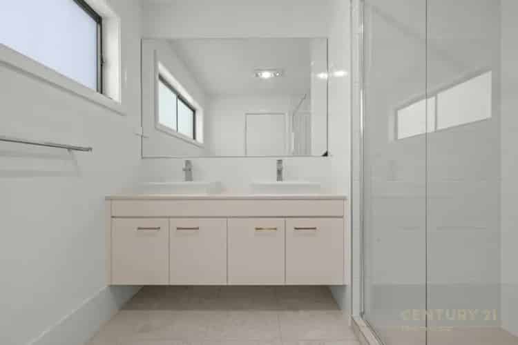 16 Dransfield Drive, Oran Park NSW 2570 - Townhouse For Lease