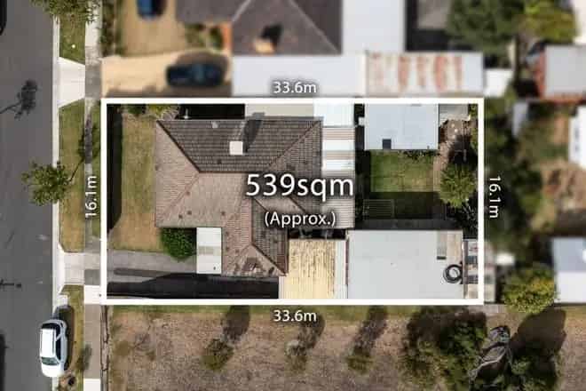 House For Sale , 16, Lawrence Court, Melbourne, Victoria