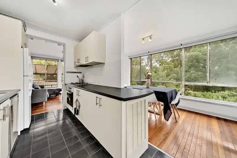 Delightful 3 Bedroom Home in Scullin