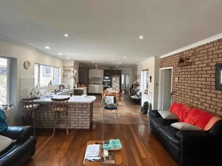 House For Sale in City of Bayswater, Western Australia