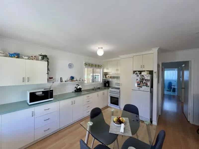 Charming 3-Bedroom Home in Oasis Village