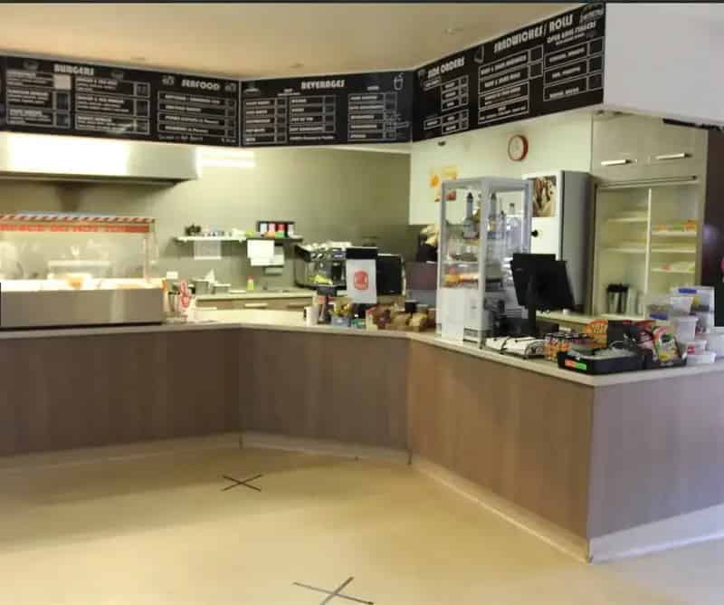 FREEHOLD BUILDING WITH CAFE