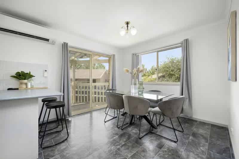 Buy House in Amaroo with Three Bedrooms and Great Outdoor Entertaining
