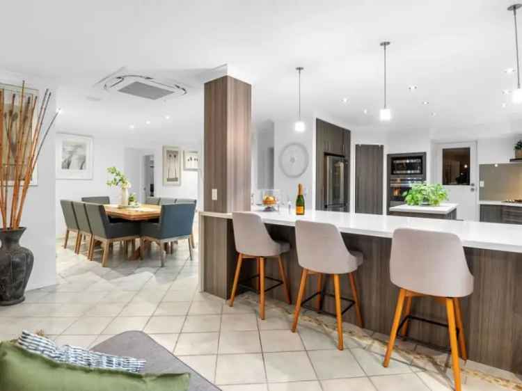 Stunning Family Home in Iluka with Pool and Spa