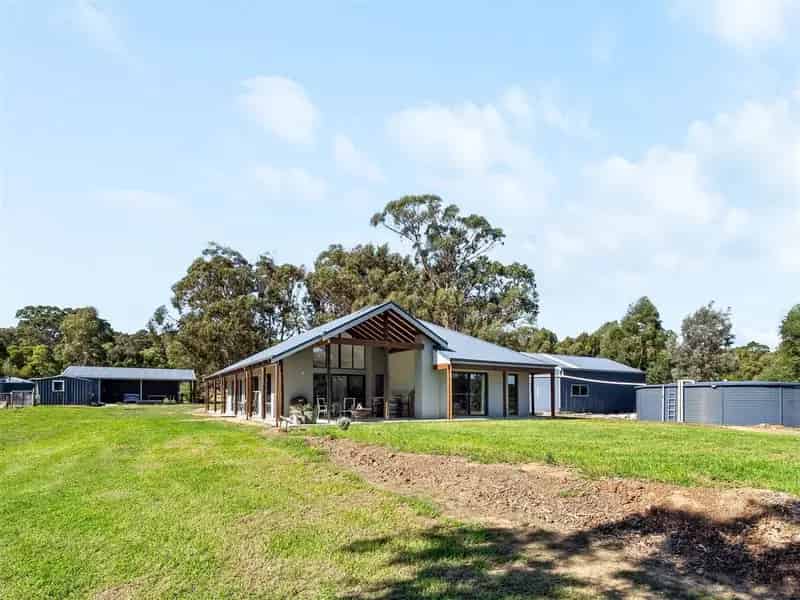 Acreage/Semi-rural For Sale - 251 Horseford Road, Burnside WA 6285