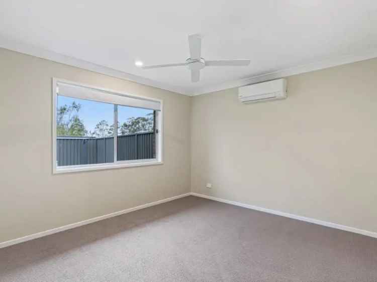 Lease 3 Bedroom House in Cessnock with Outdoor Alfresco Area