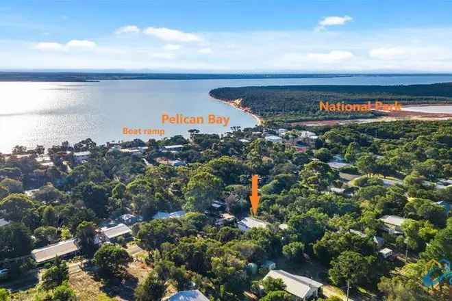 House For Sale in 16, Geofrey Avenue, Shire of Wellington, Victoria