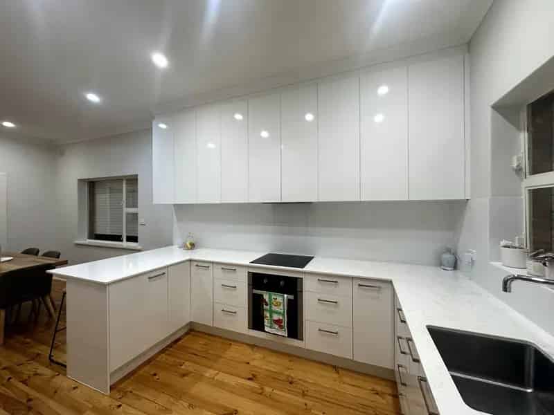 Immaculate Basket Range Home