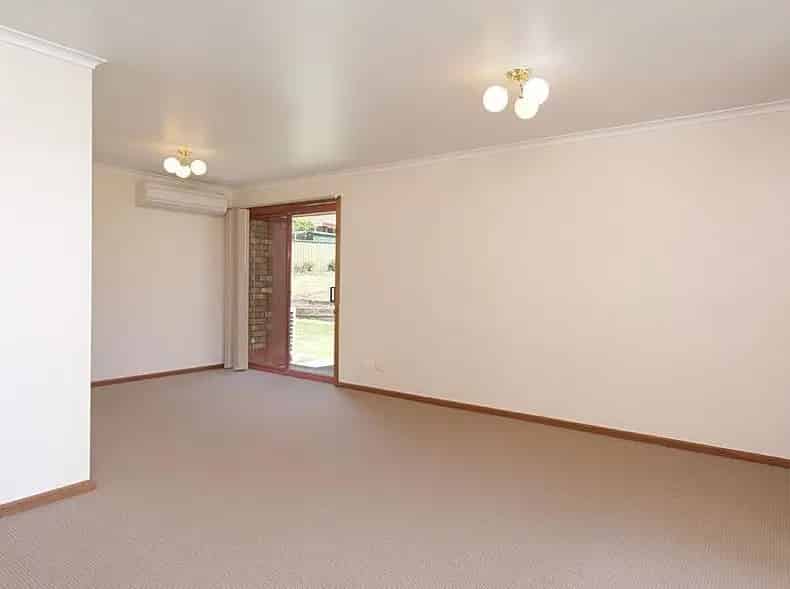 Spacious, Low Maintenance 4 Bedroom Family Home!
