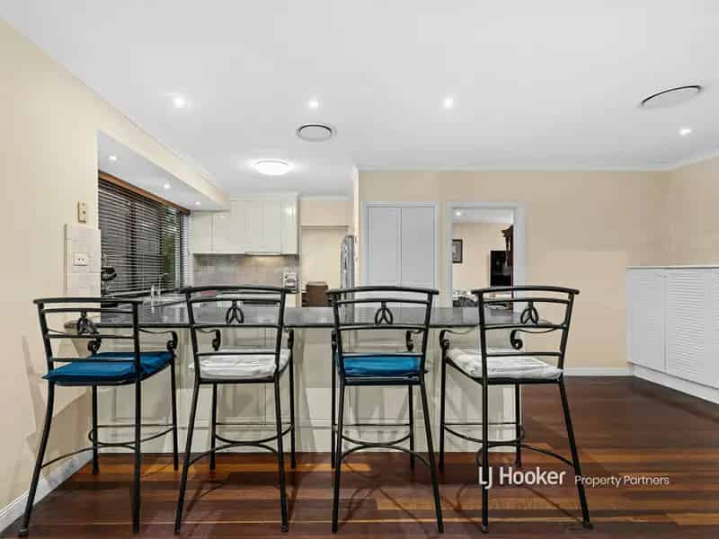 House For Sale , 15, Angophora Street, City of Brisbane, Queensland