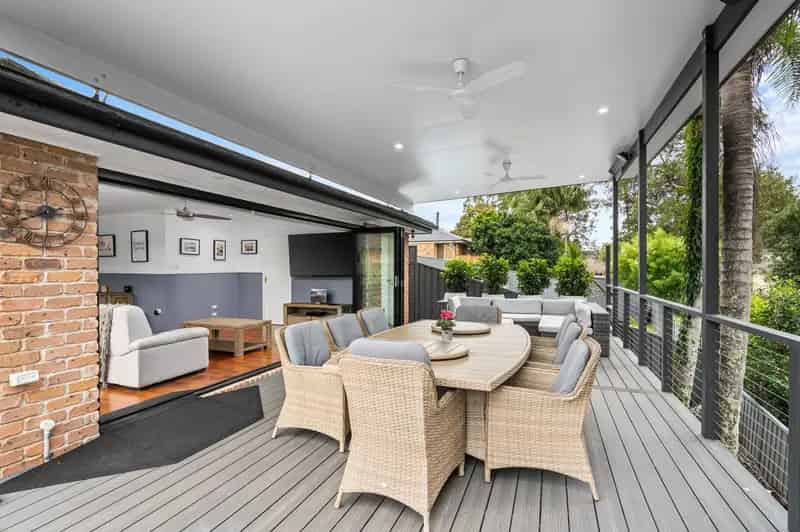 Real Estate For Sale - 17 Settlers Ridge Close - Lisarow , NSW