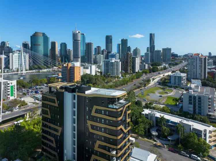 Redefine Luxury Living with a Rare Development Site in Highly Sought after Kangaroo Point