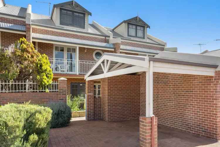 Buy residence Subiaco with character outdoor space and modern finishes