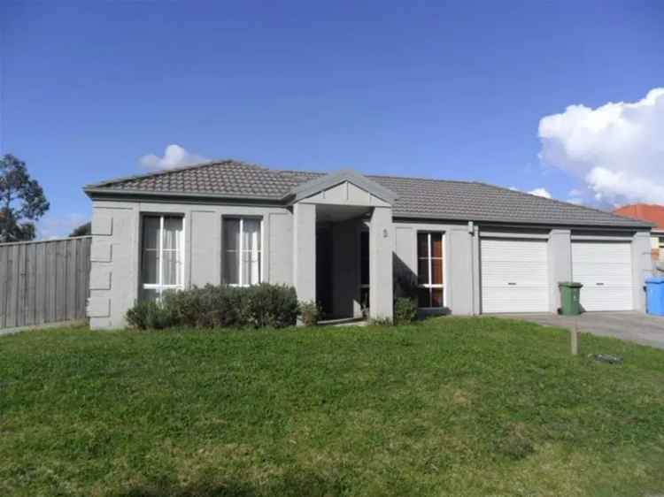 4 Bedroom House for Lease in Lynbrook VIC